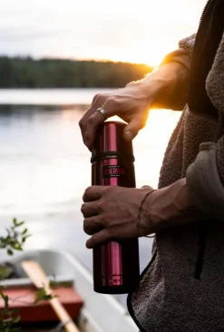 Isolierflasche Cranberry red pol 0,75L