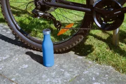 Isolier-Flasche Edelstahl 0,5l Azur