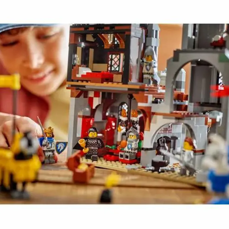 LEGO® Creator Ritterburg Im Mittelalter 31168