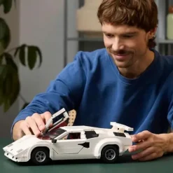 LEGO® Icons Lamborghini Countach 5000 Quattrovalv