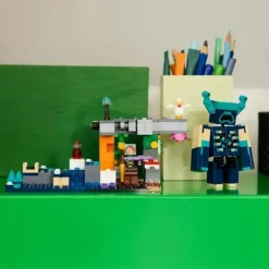LEGO® Minecraft™ Begegnung Mit Dem Wächter 21274