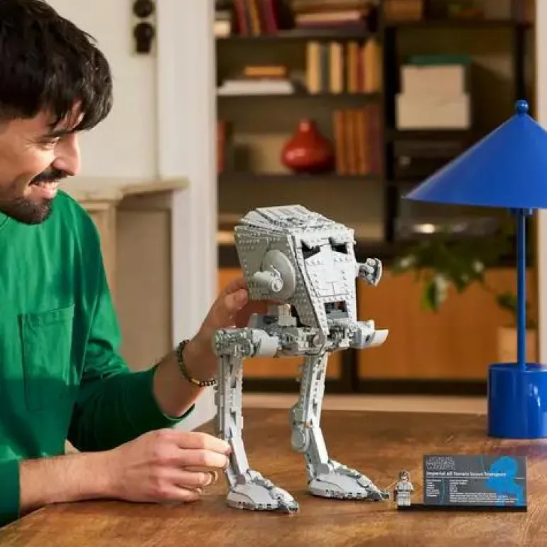 LEGO® Star Wars™ AT-ST™ Kampfläufer 75417