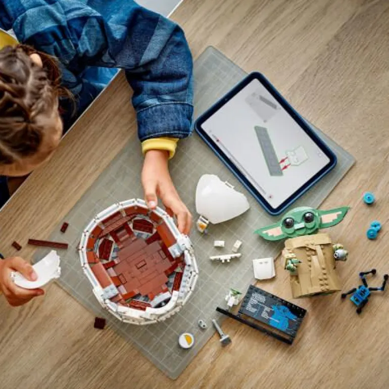 LEGO® Star Wars™ Grogu™ in seiner Repulsorwiege 75