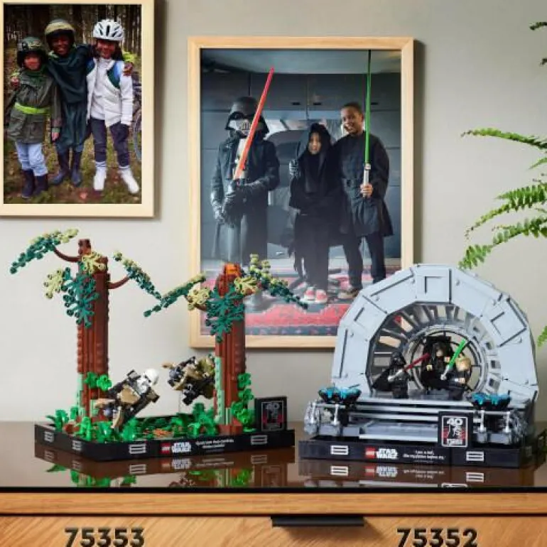 LEGO® Star Wars™ Verfolgungsjagd auf Endor™ Dioram