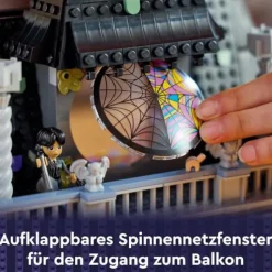LEGO® Wednesday und Enids Zimmer 76781