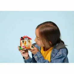 LEGO® Animal Crossing™ Bienchens gemütliches Haus