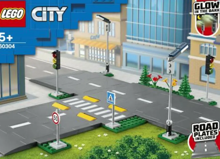 LEGO® City Straßenkreuzung mit Ampeln 60304