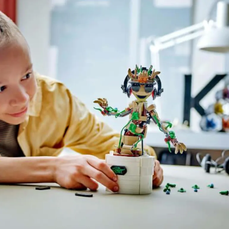 LEGO® Marvel™ Tanzender Groot 76297