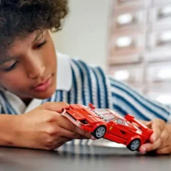 LEGO® Speed Champions Ferrari F40 Supersportwagen