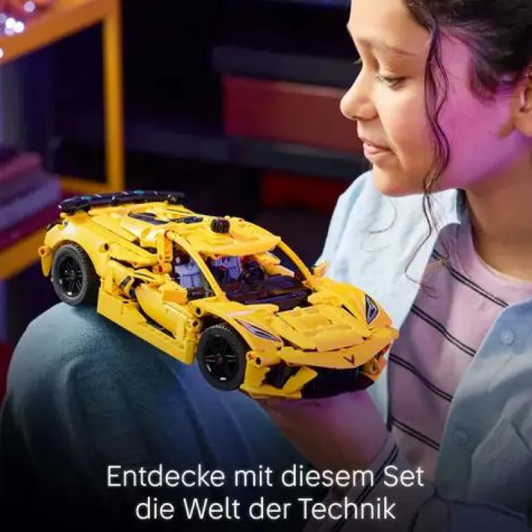 LEGO® Technic Chevrolet Corvette Stingray 42205