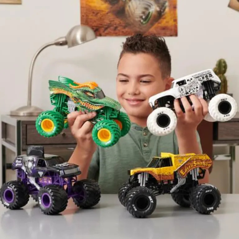 MNJ Die Cast 1:24 Grave Digg