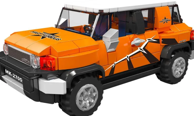 Mould King® 27059 FJ Cruiser SUV inkl. Showcase