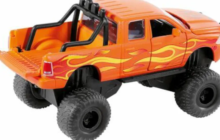 RAM 1500 mit Ballonreifen 2358